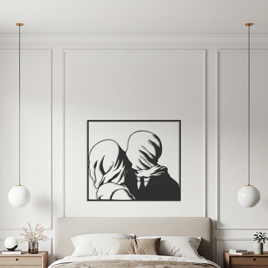 Valentine Lovers Kiss Metal Wall Art – Romantic Couple Gift