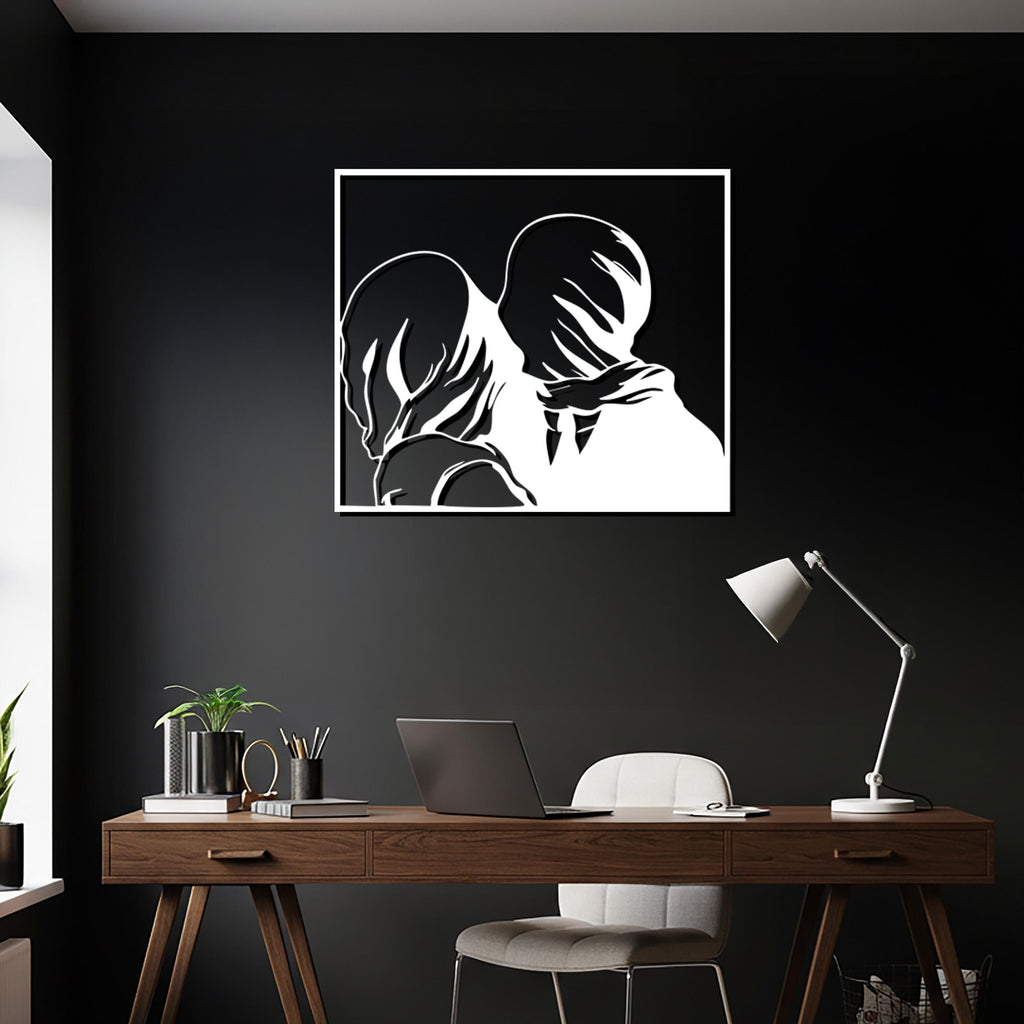 Valentine Lovers Kiss Metal Wall Art – Romantic Couple Gift